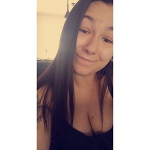 Meet your Posher, Lorissa